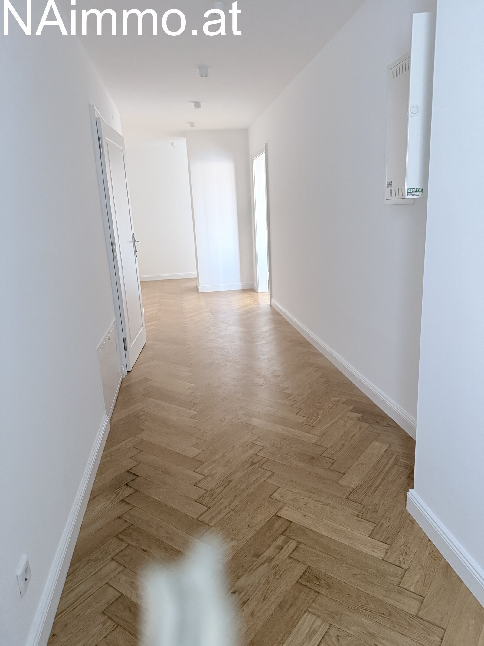 Neu errichtete DG Wohnung, Klima, große Terrasse, toller Blick