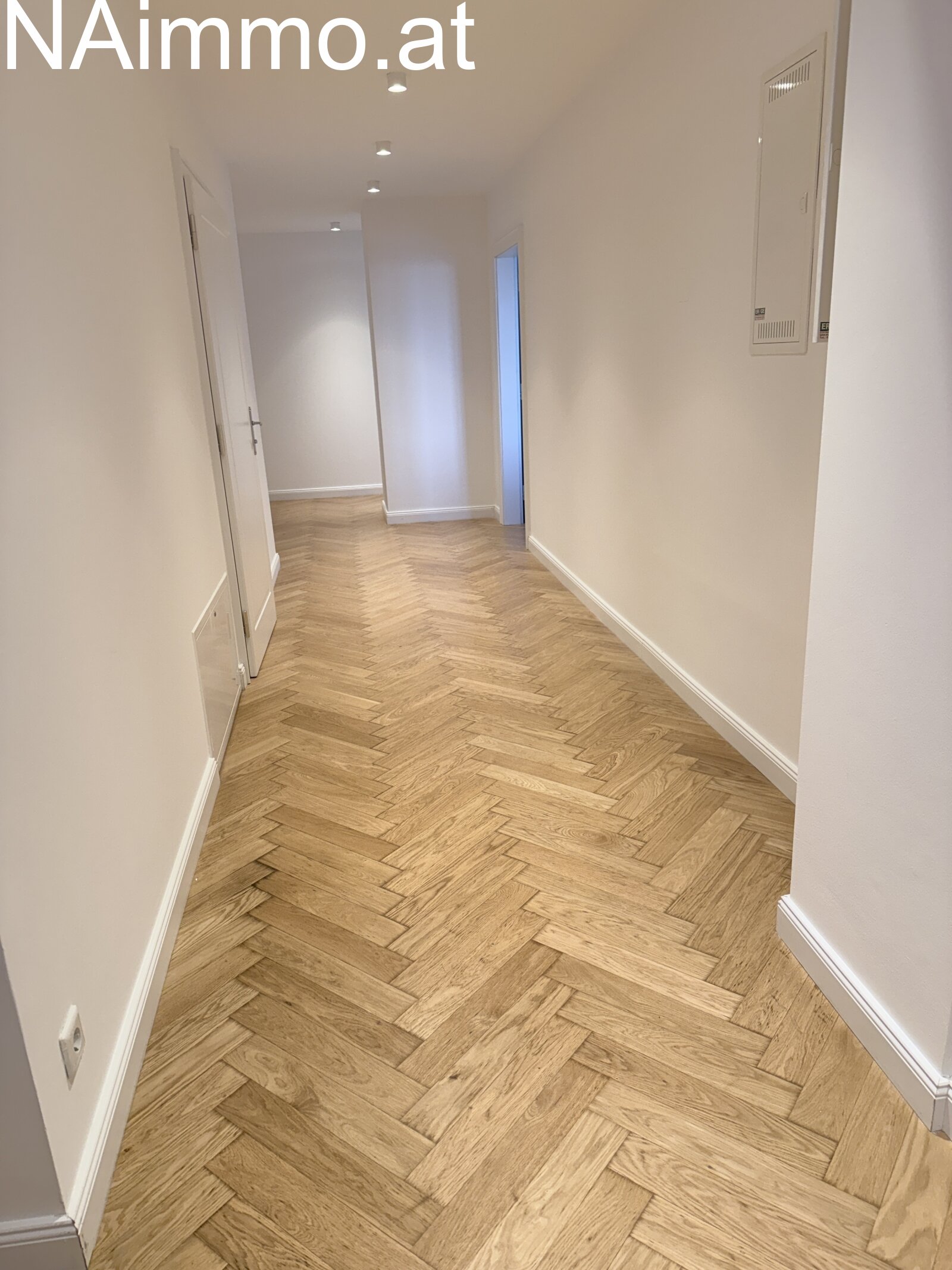 Neu errichtete DG Wohnung, Klima, große Terrasse, toller Blick